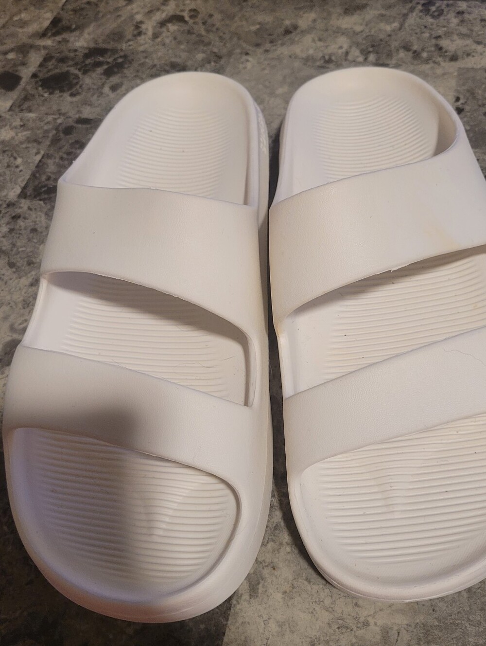 BOMBAS BONE SLIDE SANDALS